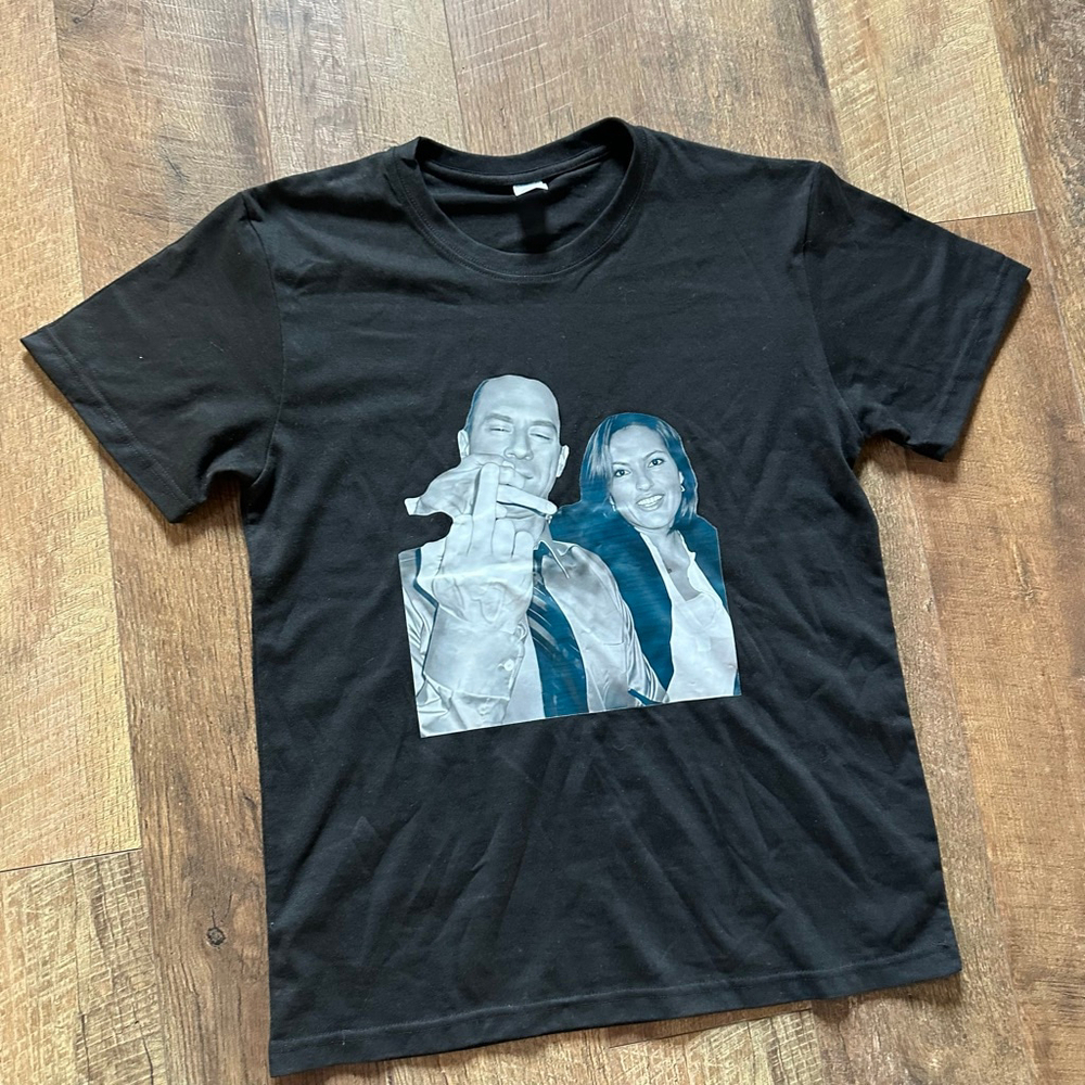 Law & Order Peinted Black Short Sleeve Graphic Tee M